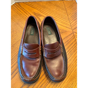 Bass Mens Brown and Black Leather Loafers